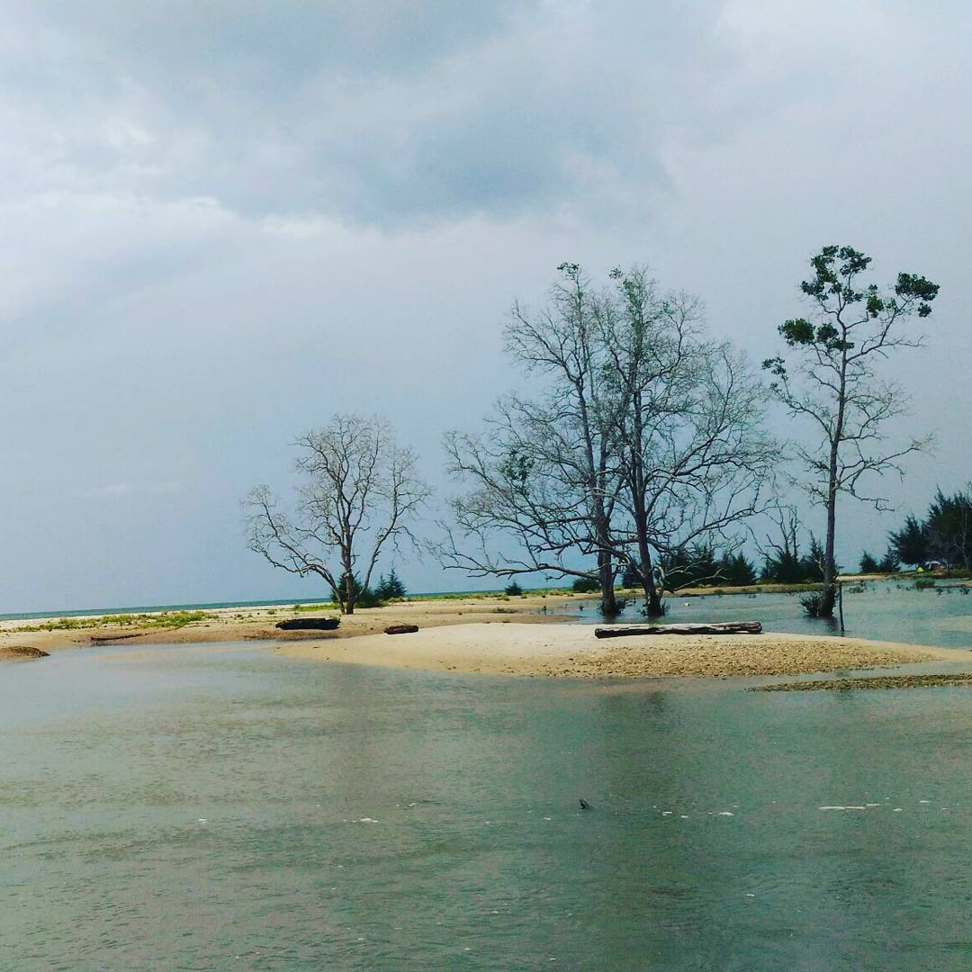 Pantai Tanah Merah