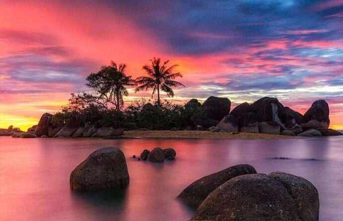 Panorama Pantai Temajuk Kalimantan