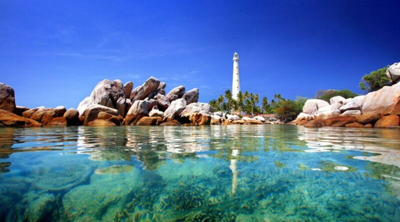 Pantai Tanjung Tinggi Laskar Pelangi