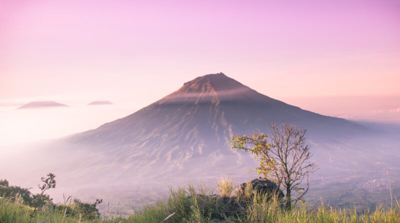 Petualangan Tak Terlupakan Gunung Sindoro